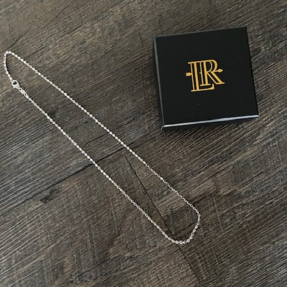 LISA ROBERTSON ITALIAN STERLING SUPER CUBE STATION NECKLACE--24" - Picture 2 of 8